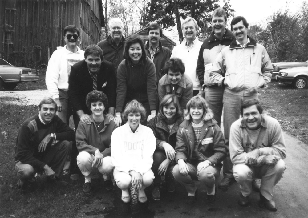 Members of the 1986 Wilfrid Laurier University staff association social club. 